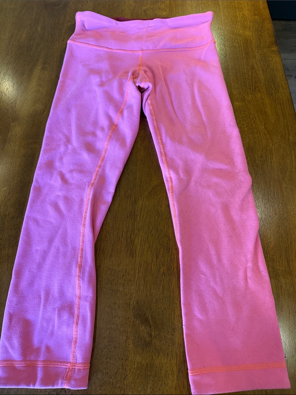 lululemon athletica reversible Bright Pink and maroon Stretch Leggings